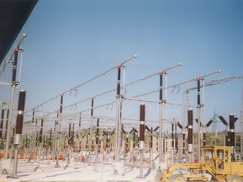 Montaggi in una stazione elettrica, archivio A.E.E.